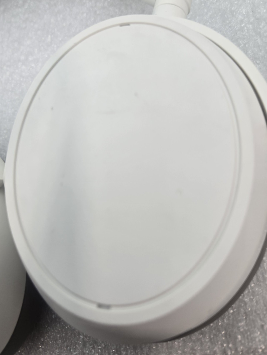 Sennheiser Momentum 4 Over-Ear Headphones White FOR PARTS FAST FREE SHIPPING b
