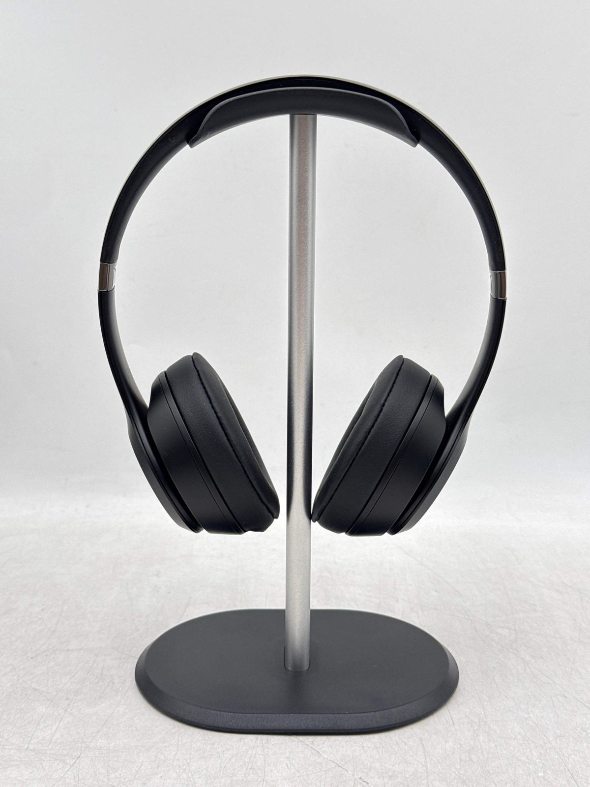 Beats Solo 4 Wireless On-Ear Headphones Black – Open Box