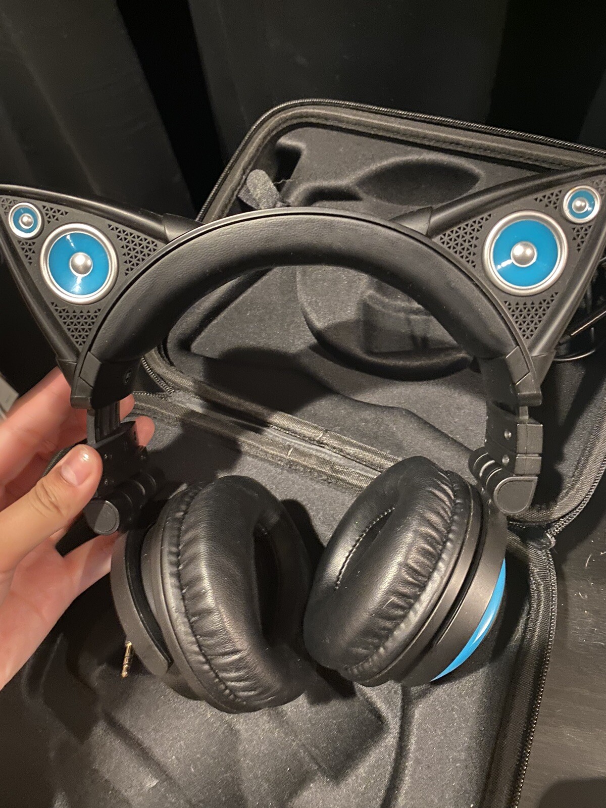 Brookstone Wired Cat Ear Headphones Blue (Discontinued) – Multicolor