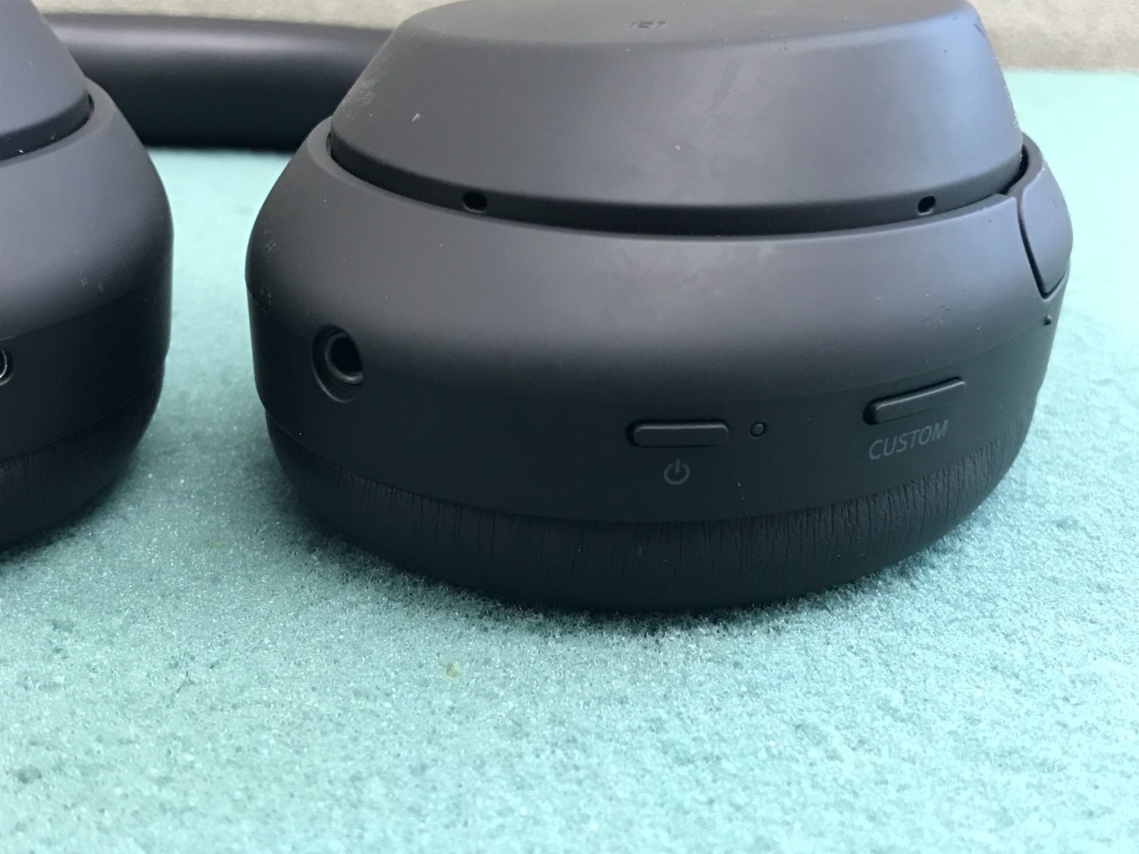 Sony WH-1000XM4 Wireless Headphones Black *AS IS / FOR PARTS / Read* – O535