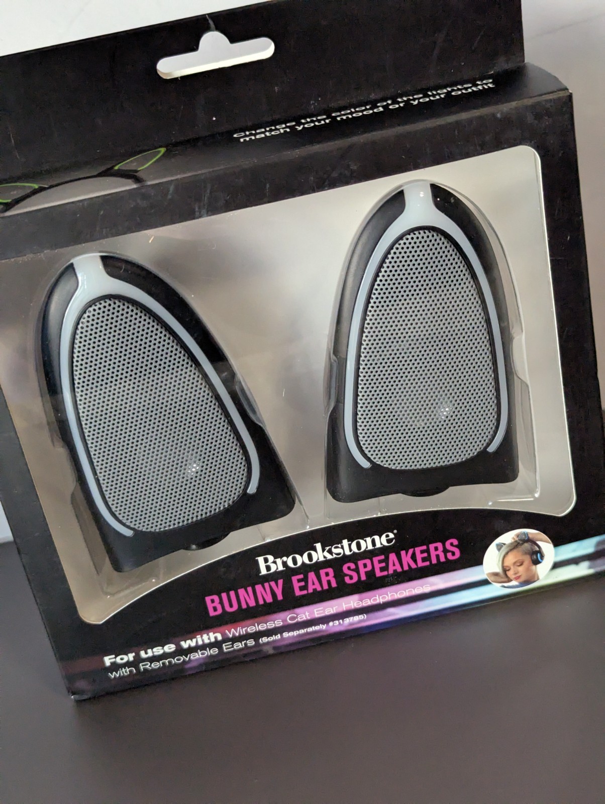 Brookstone Bunny Ear Speakers Color Changing Lights Removable Twist Rare HTF