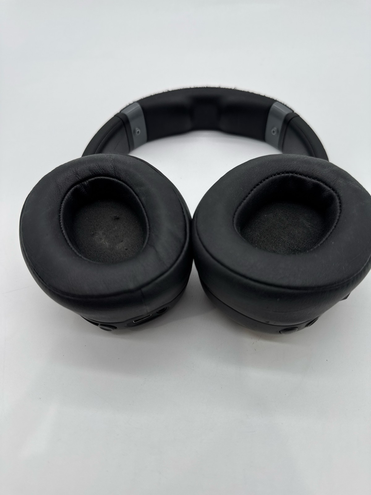 (BROKEN) Skullcandy Crusher Evo Wireless Over-Ear Headphones Bass Black