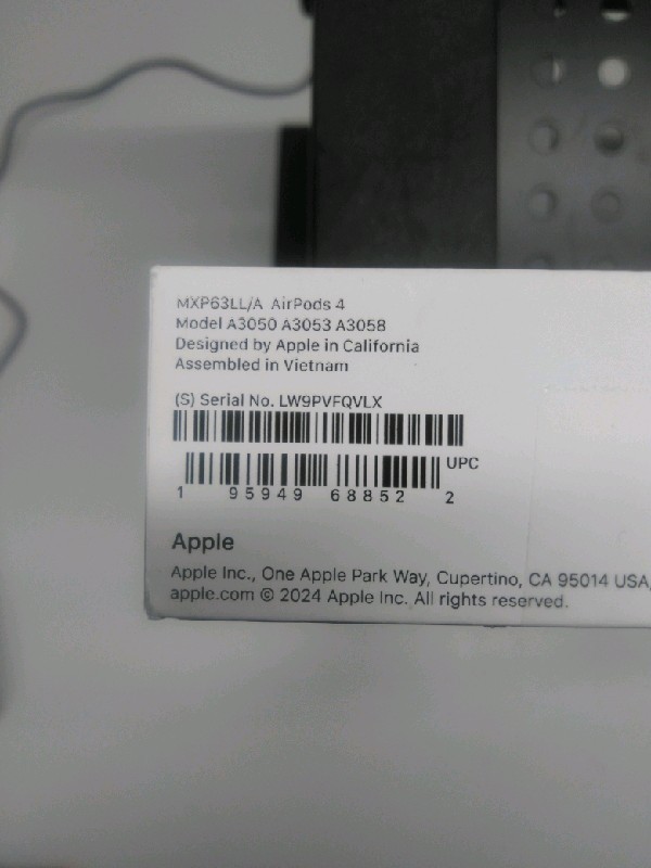 Apple AirPods 4 ‎‎MXP63LL/A Bluetooth Earbuds Active Noise Cancellation White