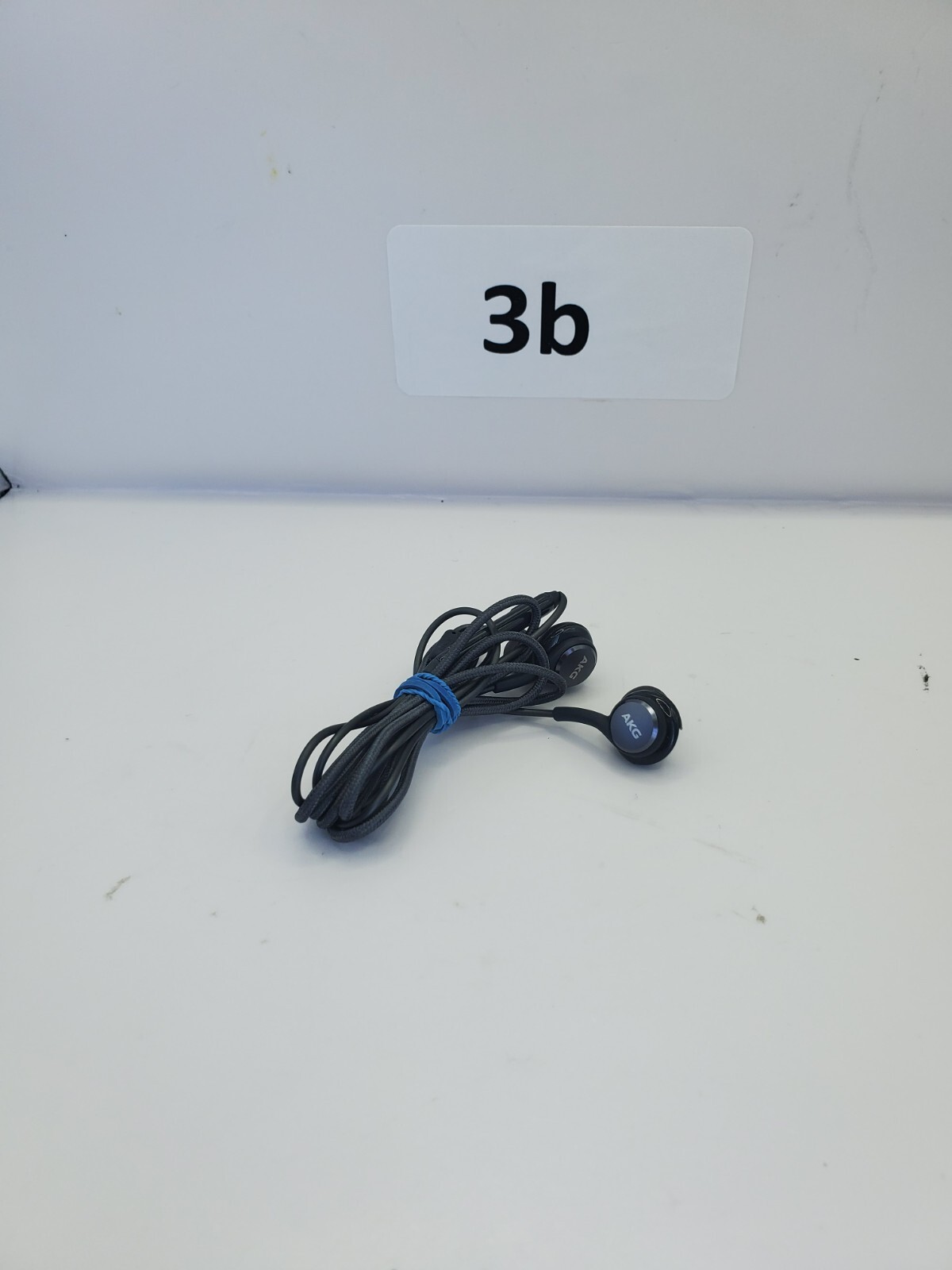 AKG-Earbuds-Headphones-Headset-For-Samsung-Galaxy-S8-S8+-Note-8-S9-S9+-s6-s7-s7+