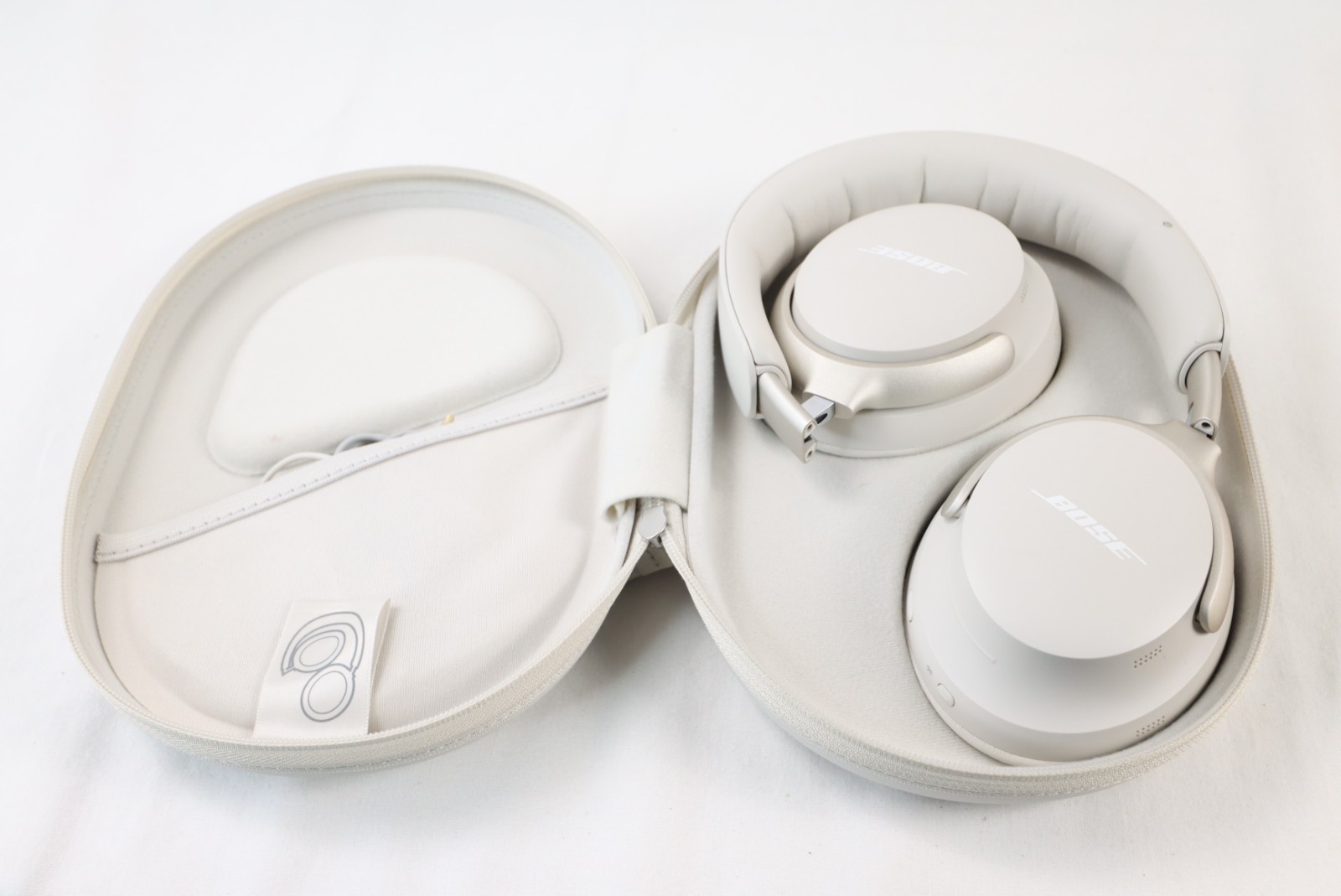 BOSE QuietComfort Ultra Headphones Sandstone Noise Canceling