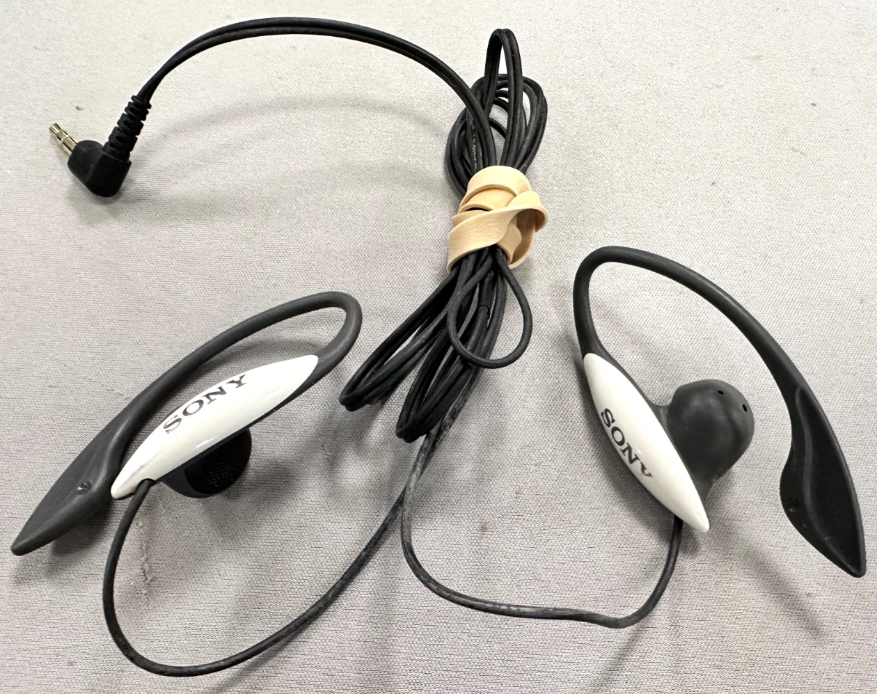 Sony S2 MDR-J011 Sports Running In Ear Headphones Wired TESTED + WORKS Pre-Owned