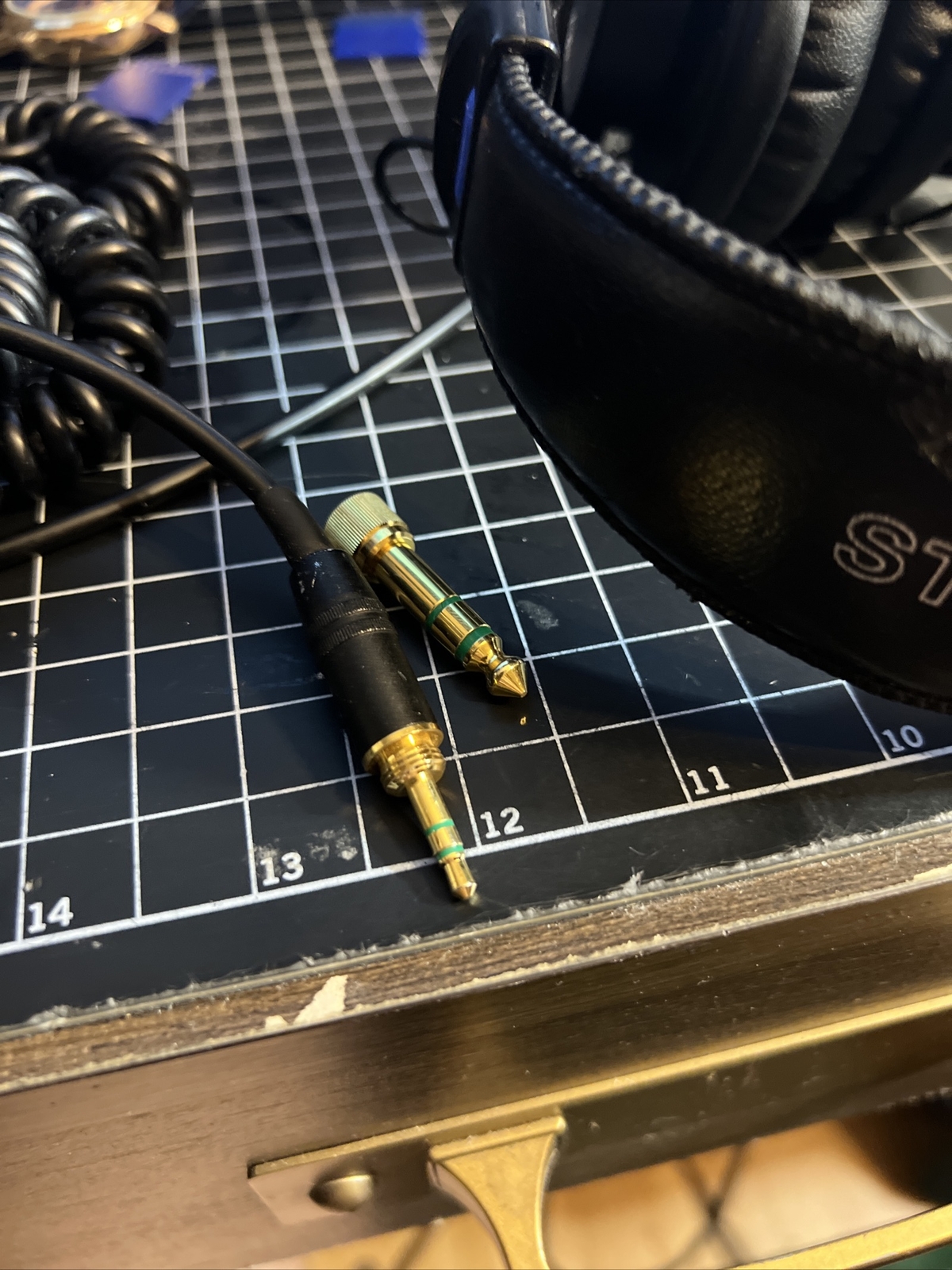 Sony MDR7506 Professional Large Diaphragm DJ PRO Headphone