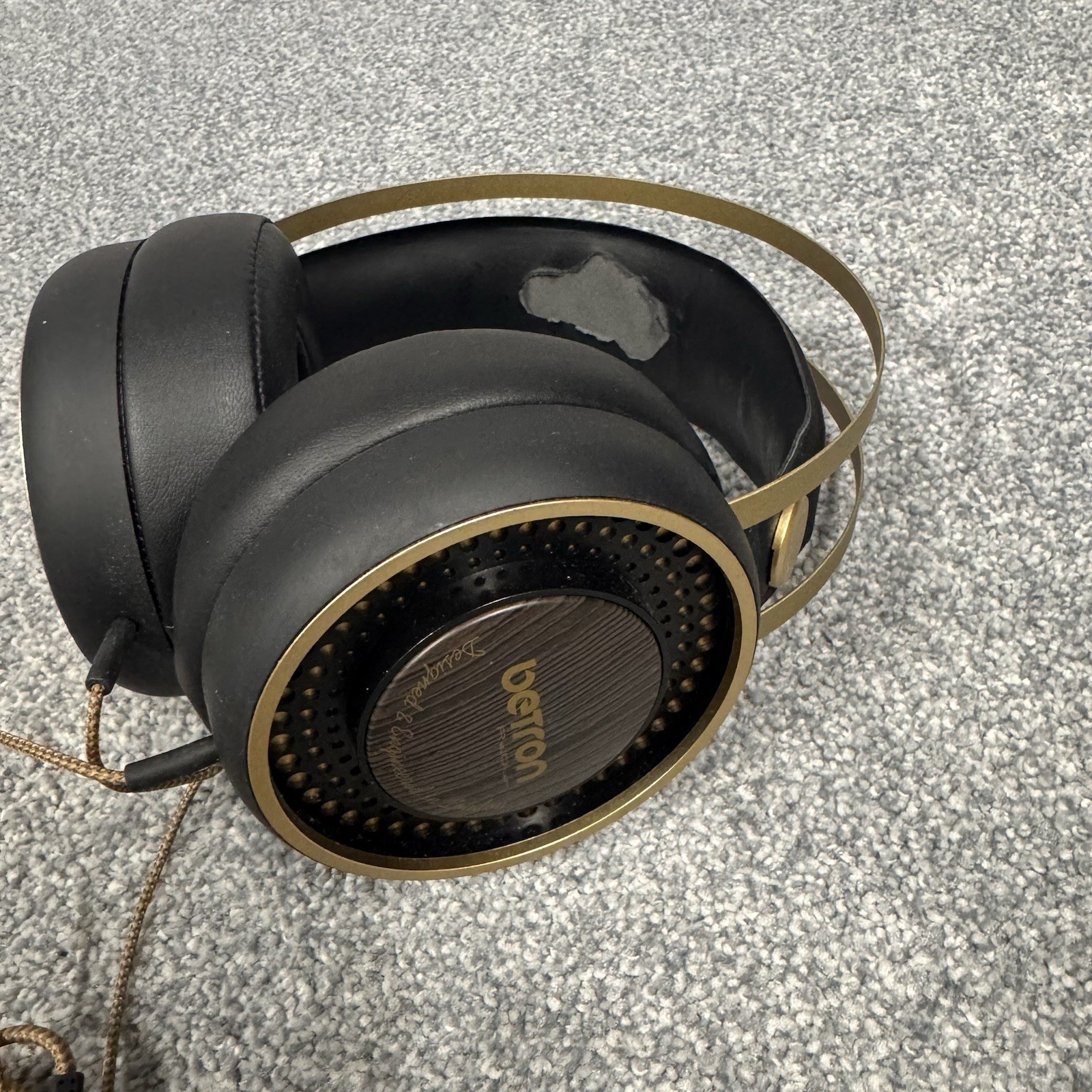 Betron Over-Ear Wired Headphones – Black & Gold with Wood Grain Design
