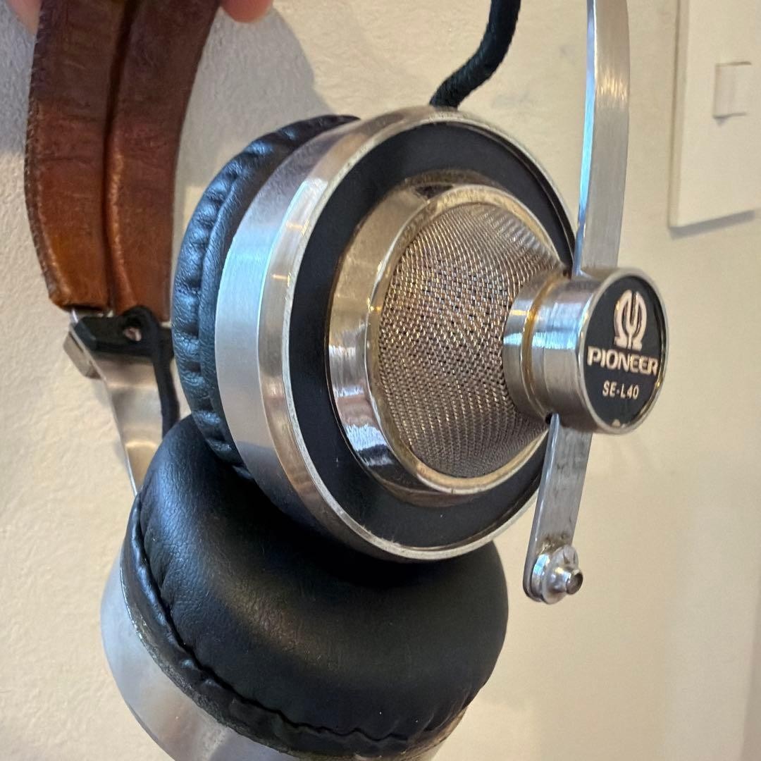 Pioneer SE-L40 Vintage Stereo Headphones Brass & Leather Working condition