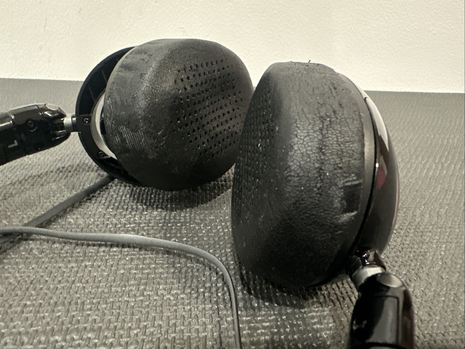 Klipsch Image One Second Gen. Wired Headphones Inline Mic/ Volume Control