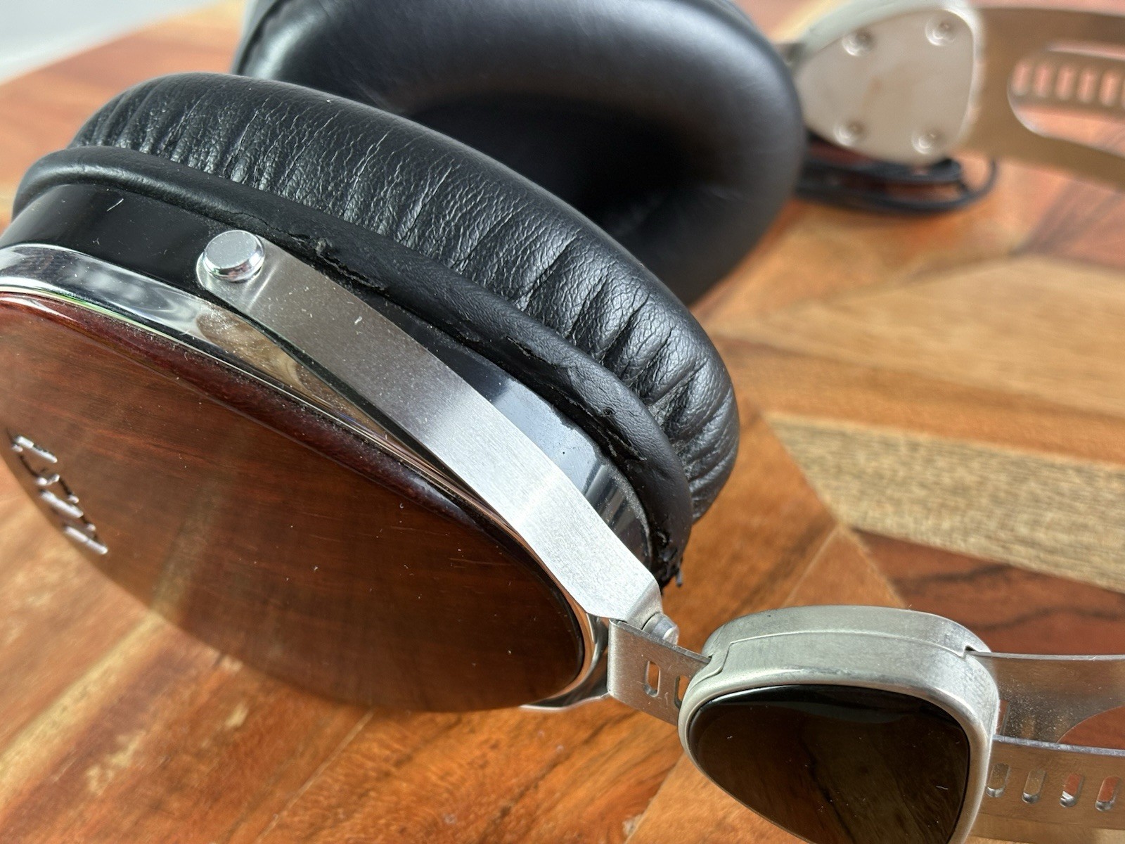 LSTN Troubadour Over-Ear Wood Headphones Wired 3.5mm