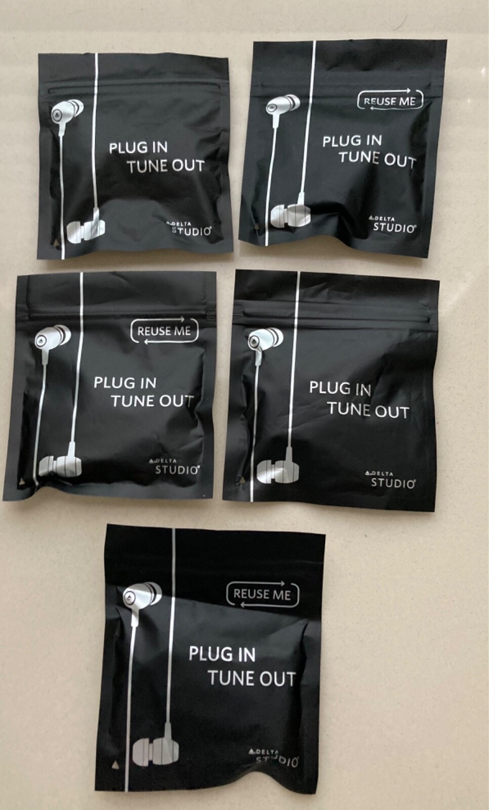 Lot of 6 Earbuds – Plug In Tune Out Delta Studio For Listening To Music NEW