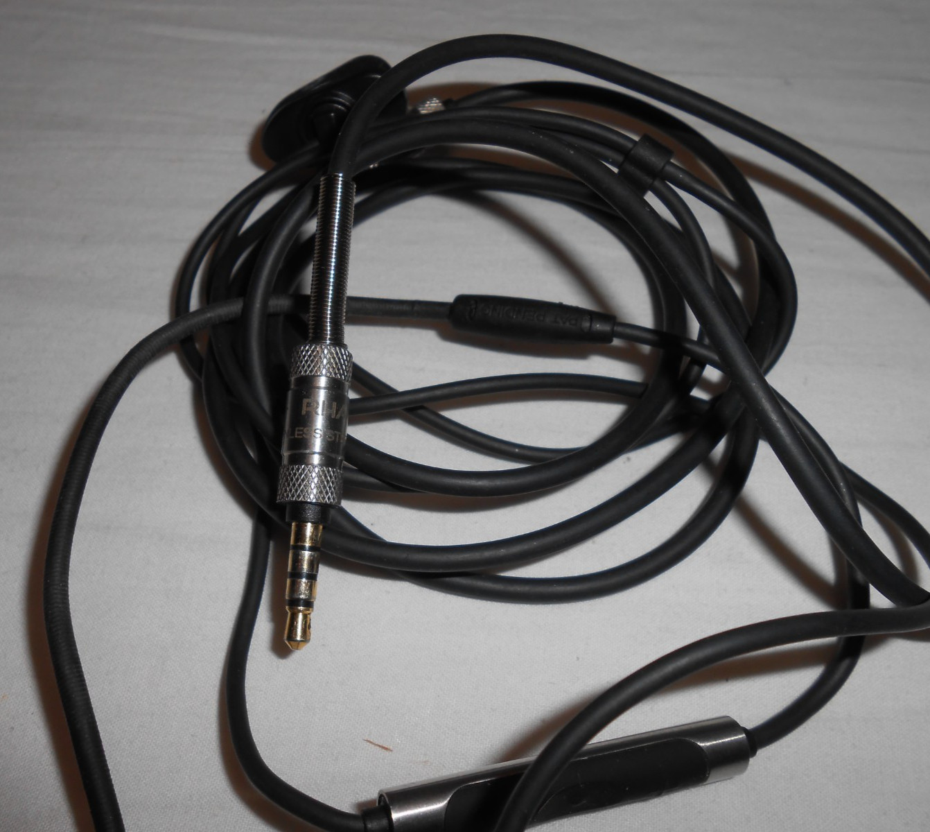 RHA T20i Dual Coil Driver In-Ear Headphones Hi-Fi Sound Quality NICE