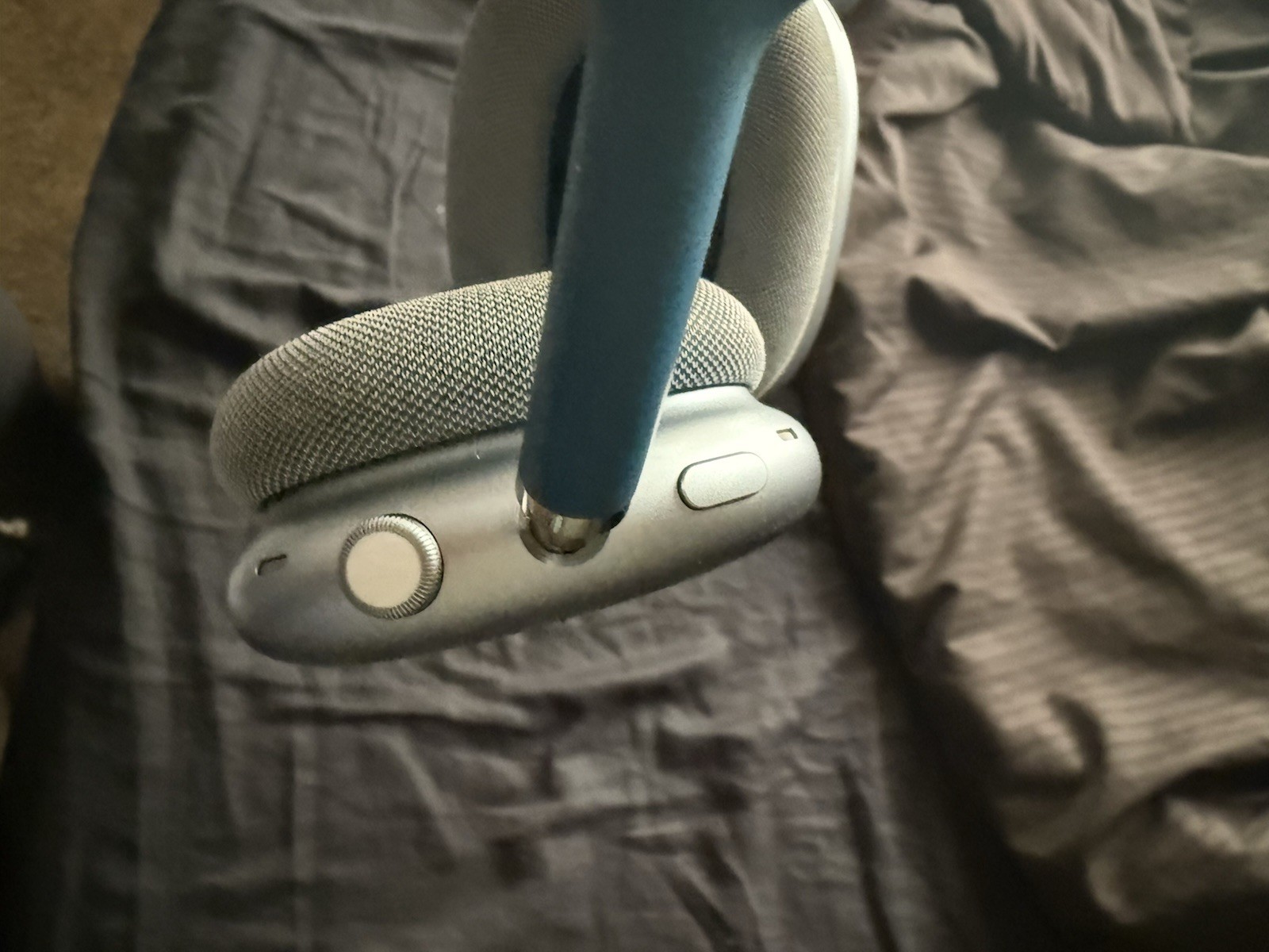 AirPod Max. Slightly used Condition with Original Box and Charger Included