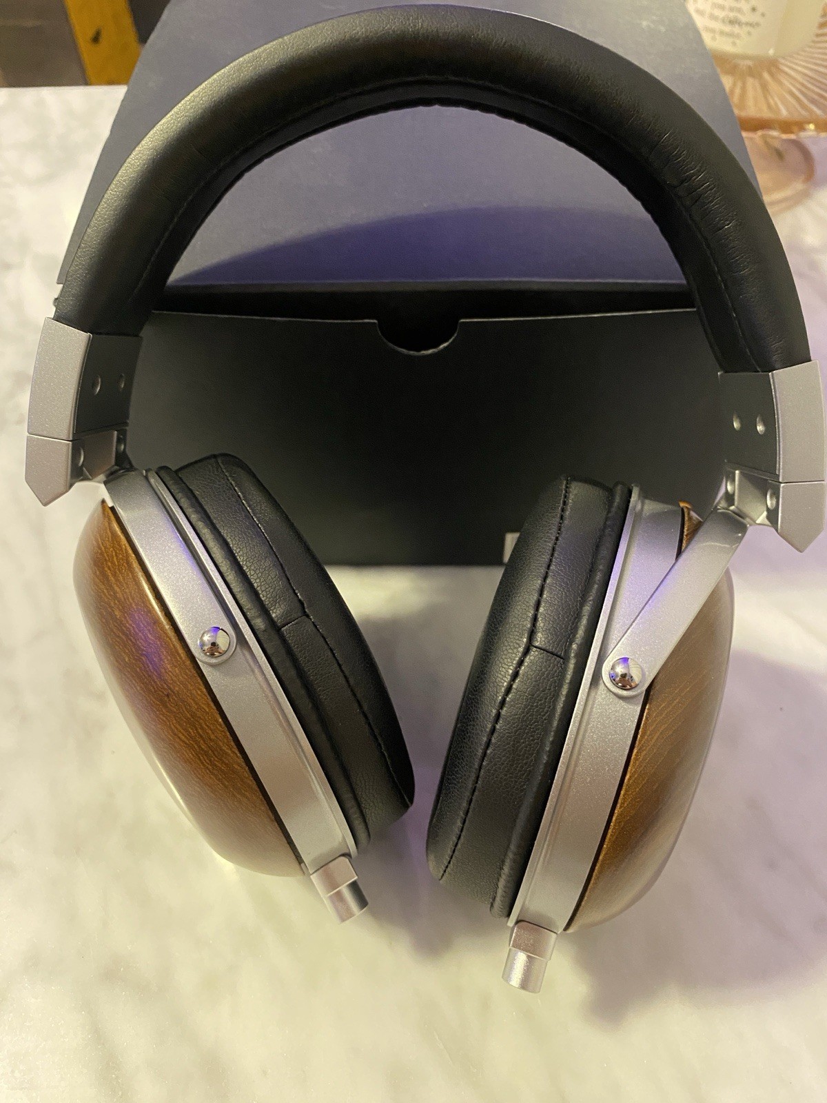 E-MU Teakwood Series Over-Ear Wired Headphones 3.5mm Adjustable Headband
