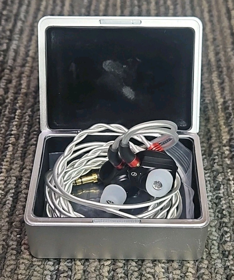 Linsoul 7Hertz Timeless Wireless Earbuds with 3.5mm Cord & Hard Case