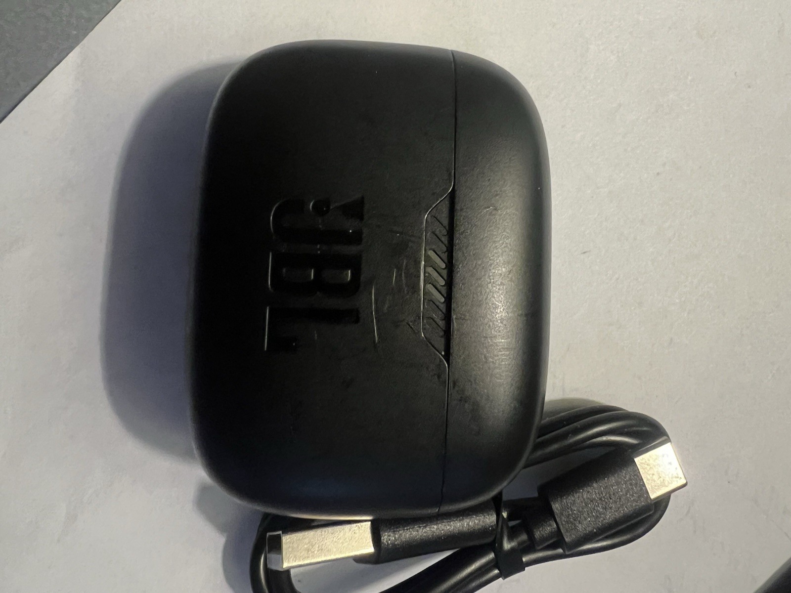 JBL Wireless Bluetooth Earbuds Black with Charging Case and USB-C Cable