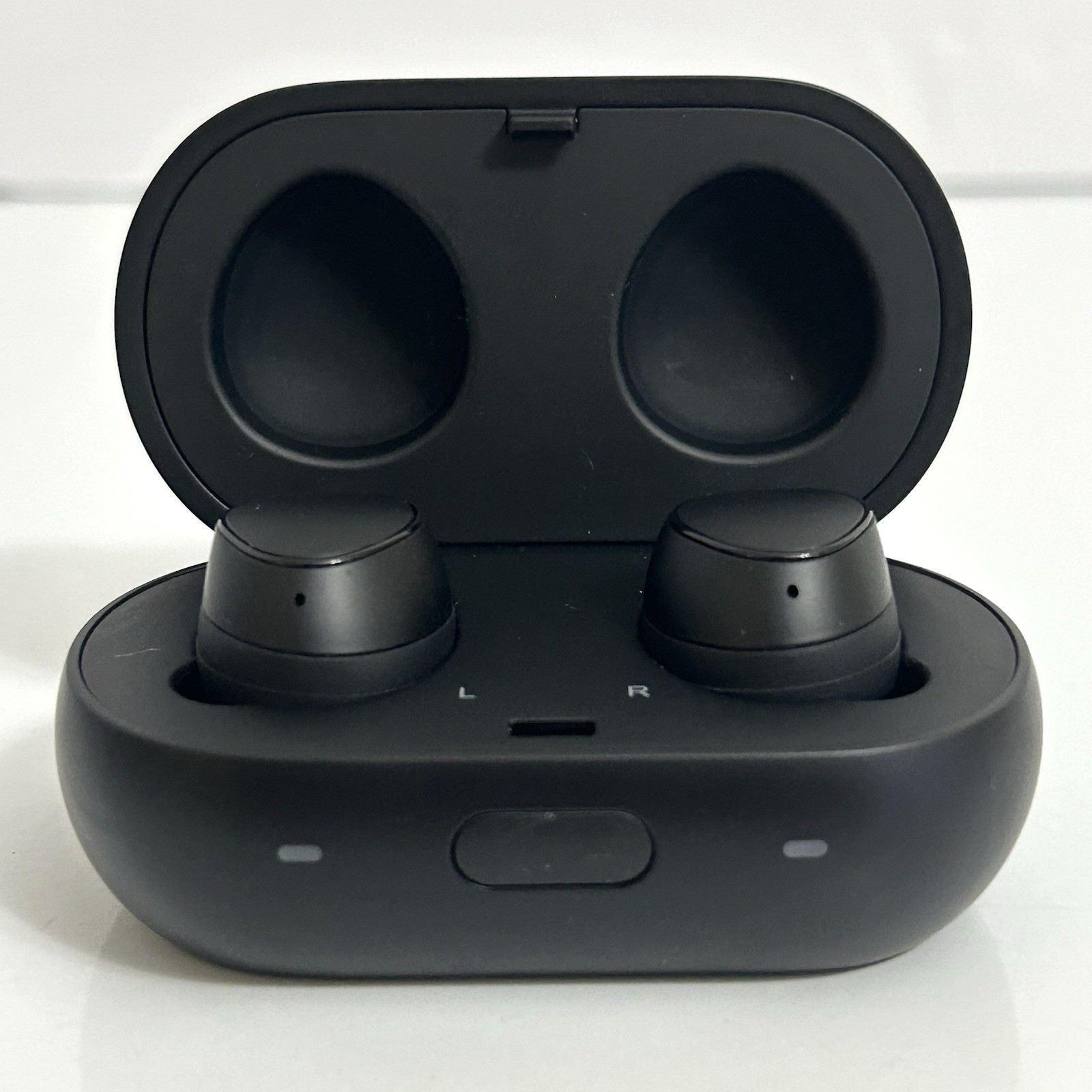 Samsung Gear Icon X IconX (2018) SM-R140 Black Wireless Headphones (Plz Read)