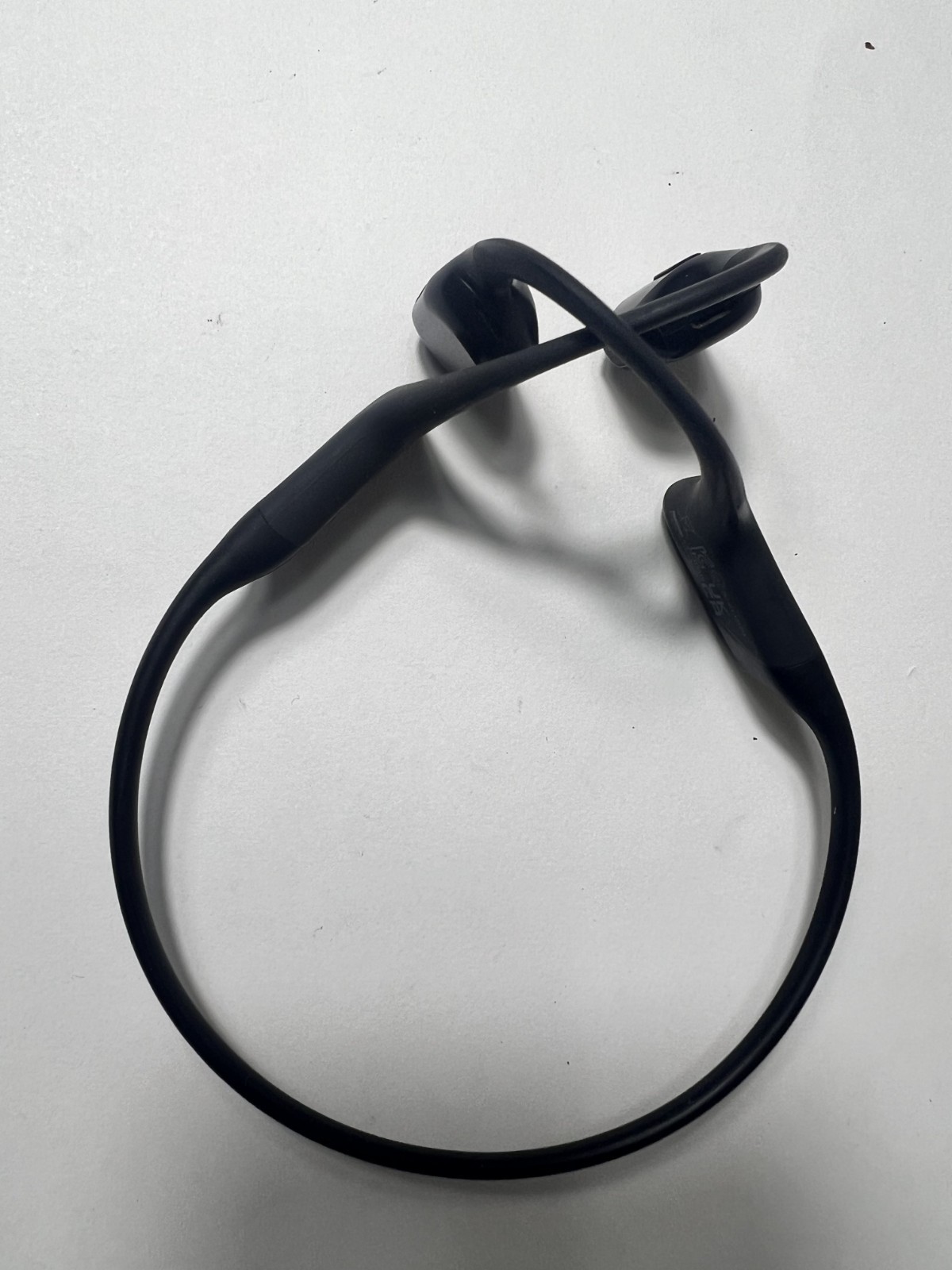 Shokz OpenRun Pro Open-Ear Headphones Black (S810-ST-BK-US) As-Is but issue READ