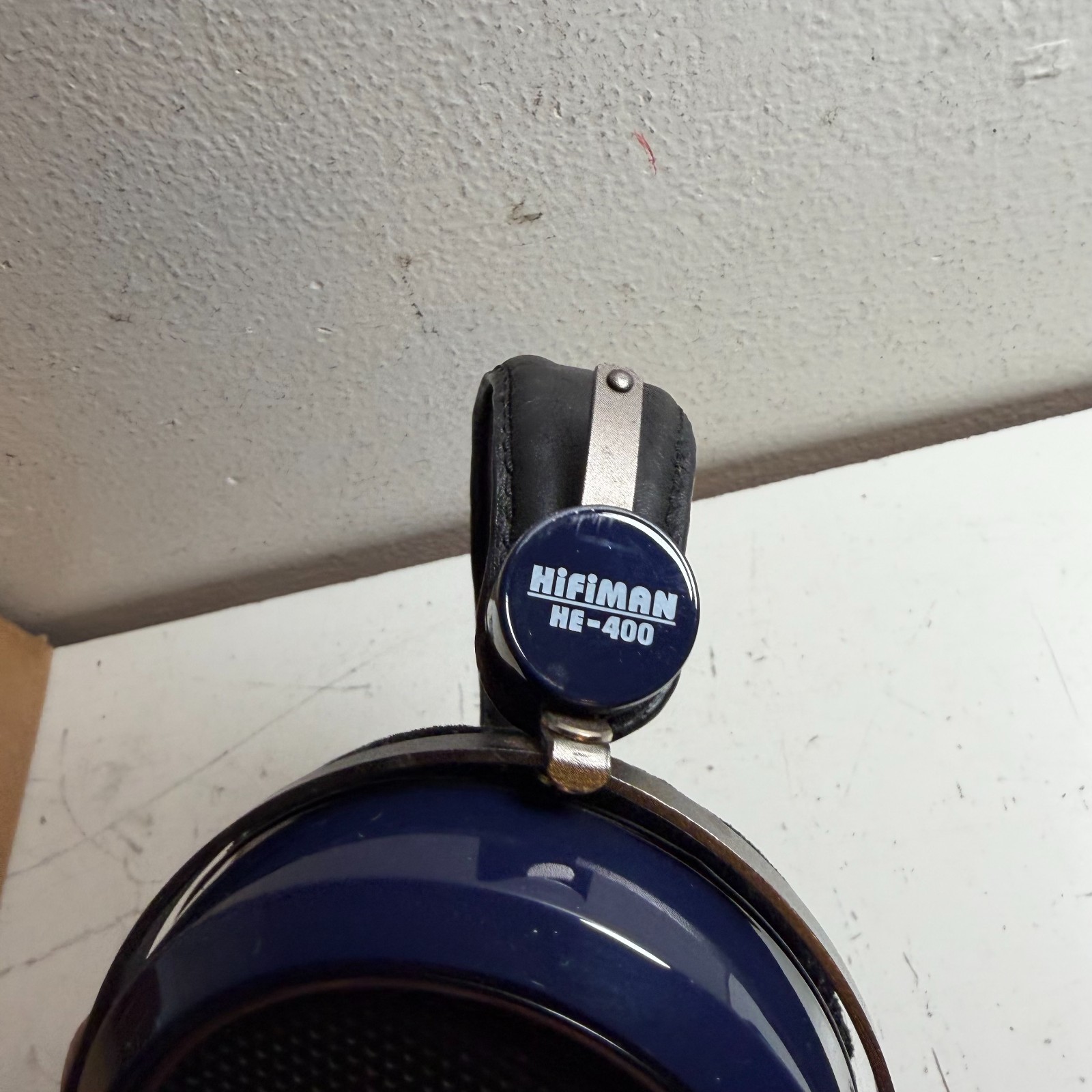 HiFiMAN HE-400 Blue Wired Portable Planar Magnetic Over the Ear Headphones
