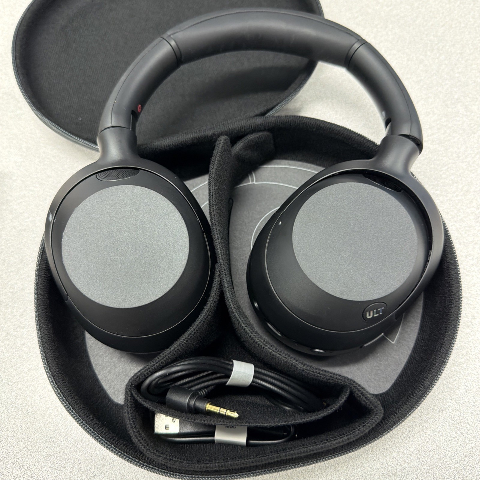 Sony ULT WEAR 900N Wireless Noise Canceling Bluetooth Headphones Black WH-ULT900