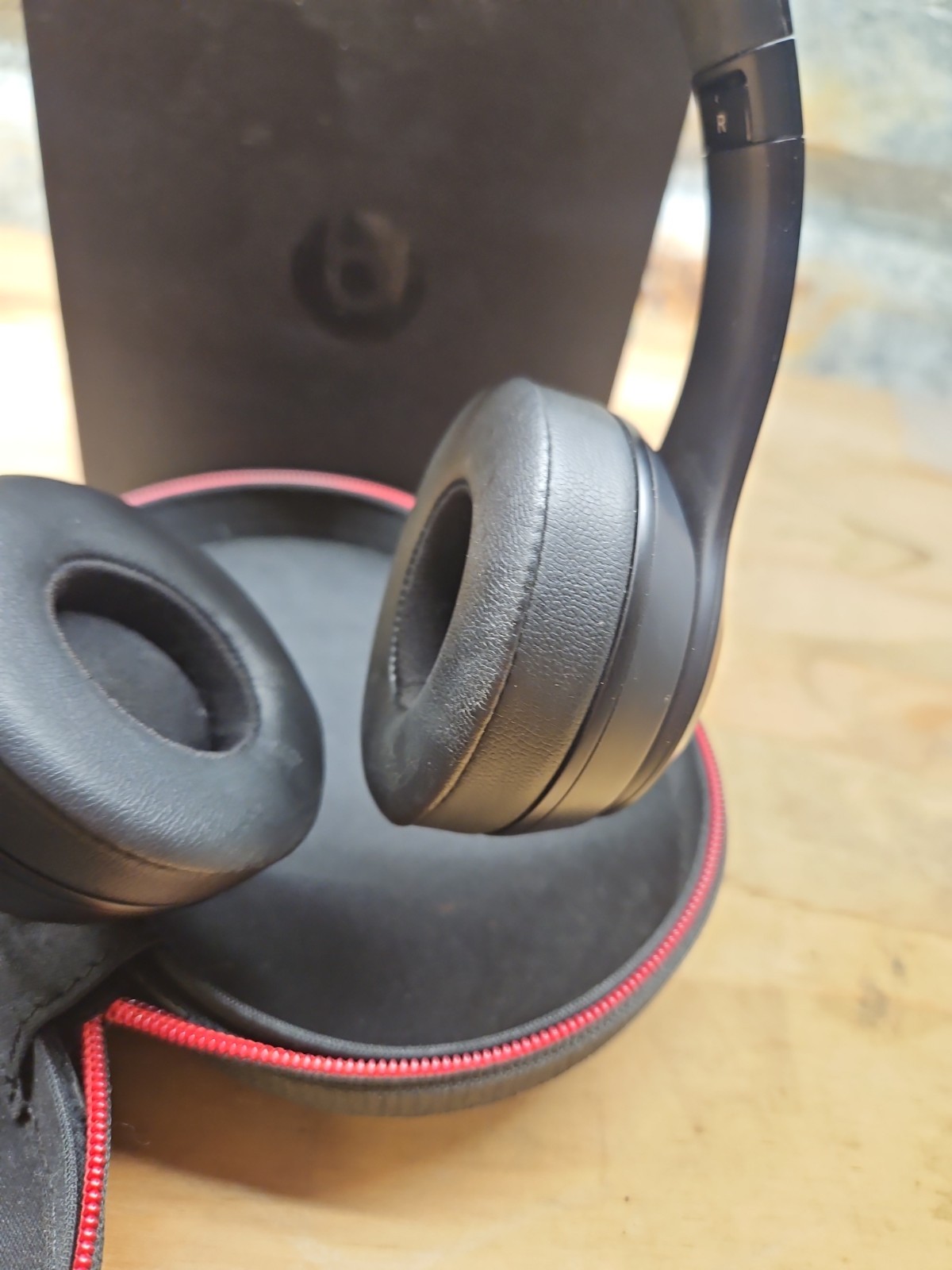 Beats – Solo3 Wireless On-Ear Headphones – Matte Black