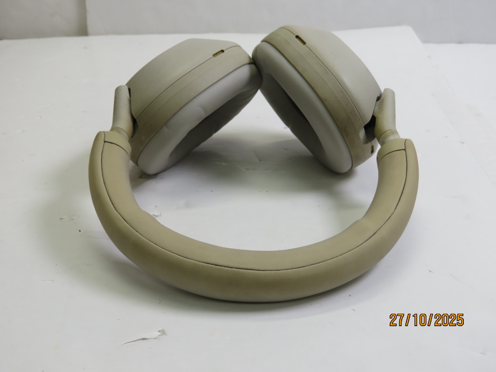Sony WH-1000XM5 Over-Ear Noise Cancelling Bluetooth Headphones – SILVER [DJ1285]