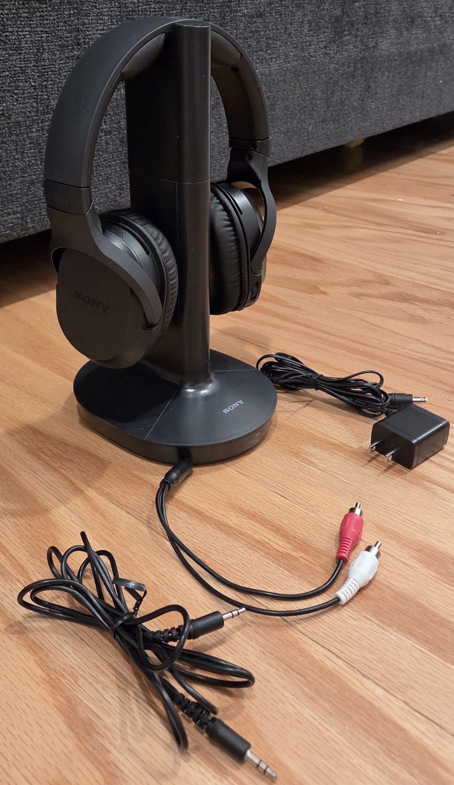 WHRF400 Wireless Home Theater Headphones for Watching TV, Black