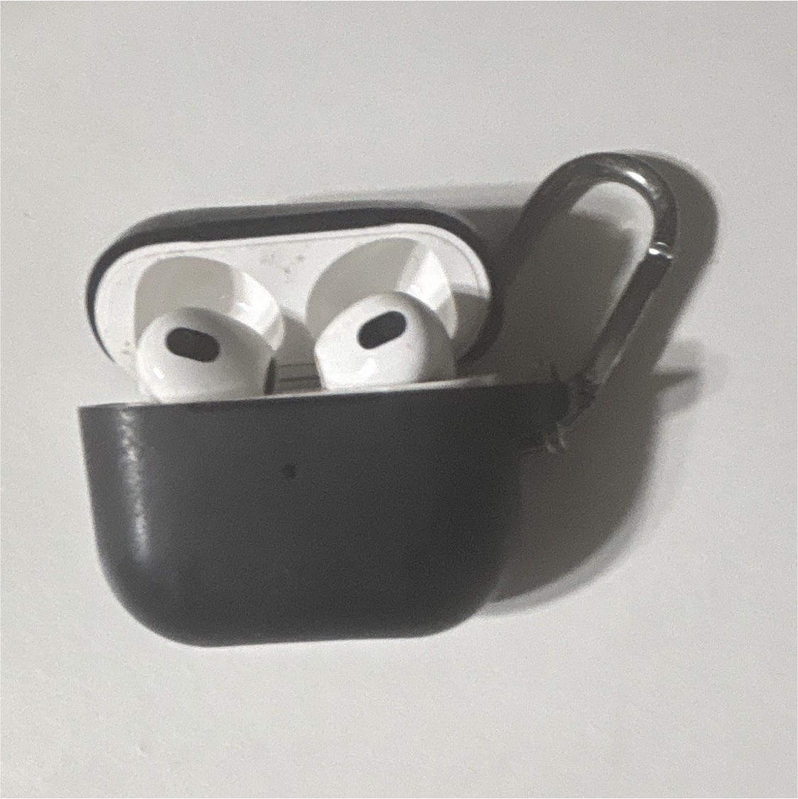 Apple AirPods Pro Wireless Bluetooth In-Ear Earbuds w/ Charging Case, Mic