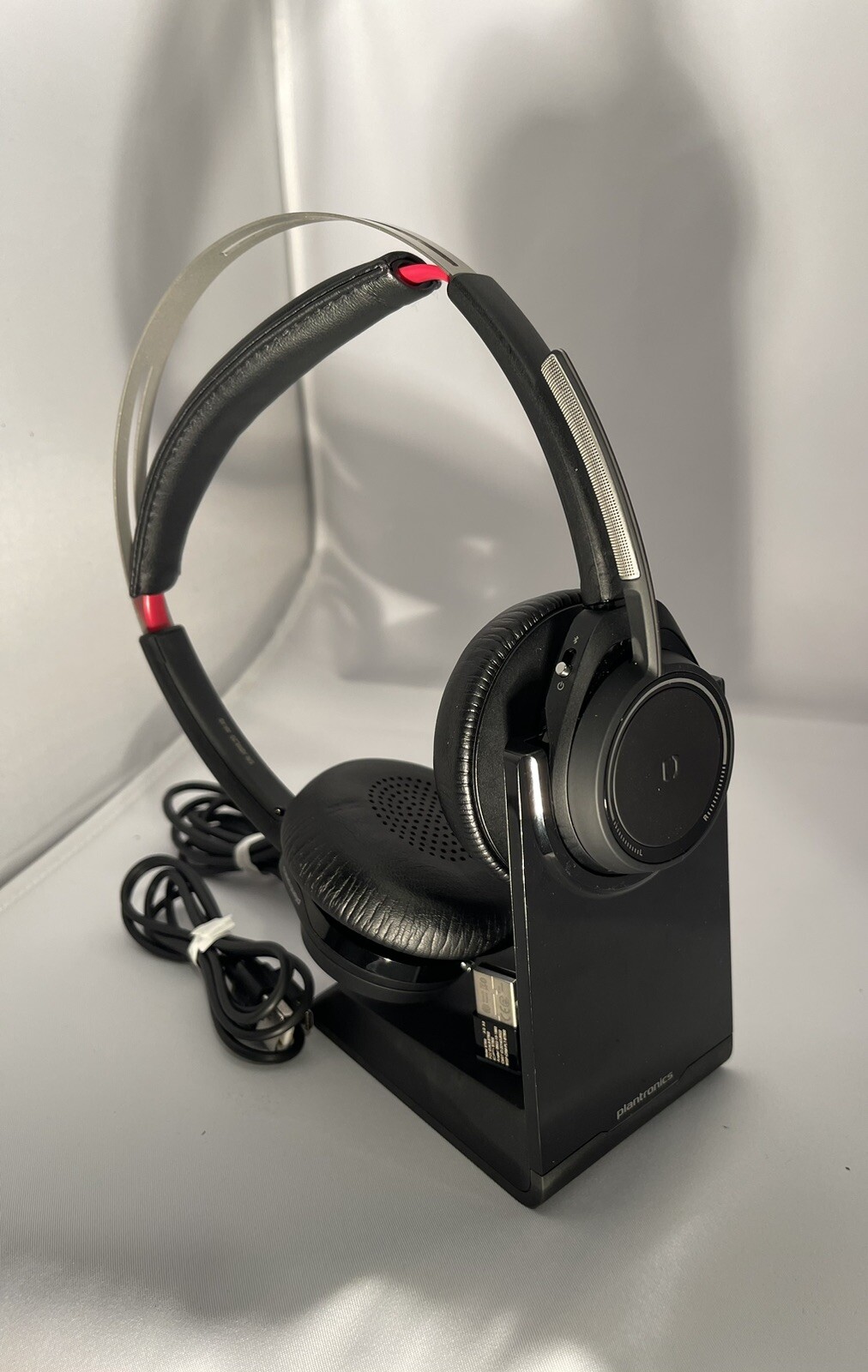 Plantronics Voyager UC B825 On-Ear Headset – Black (202652-10)