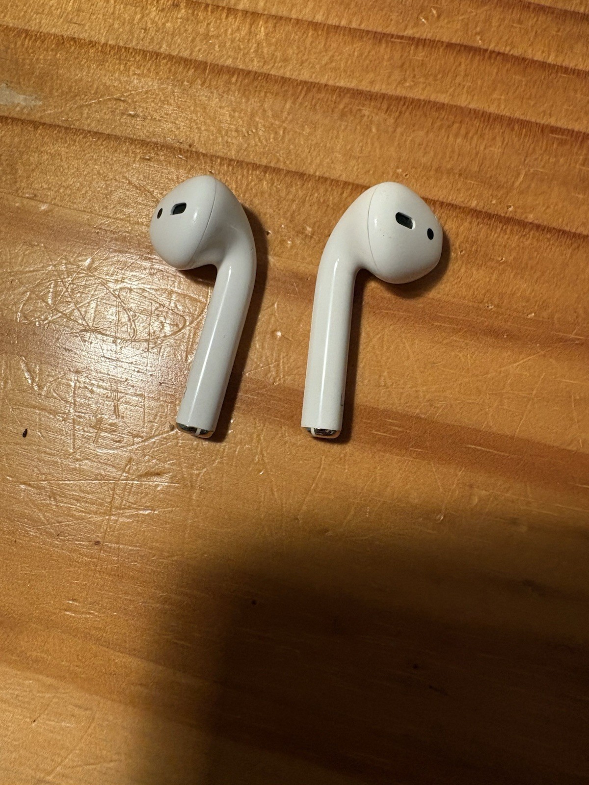 Apple AirPods 2nd Gen Wireless Earbuds w/ Charging Case, White with black case
