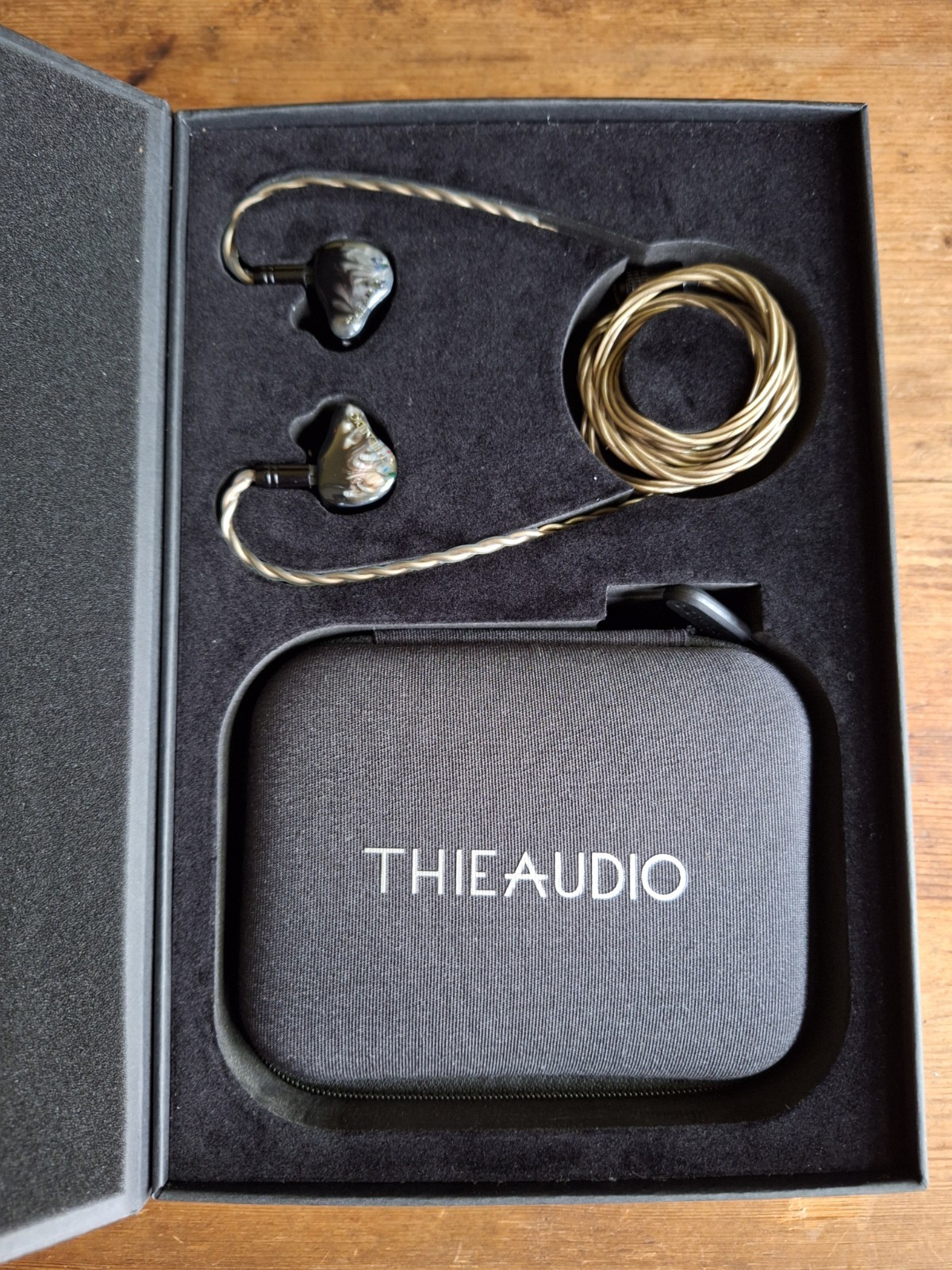 Thieaudio Monarch Mk3 IEMS