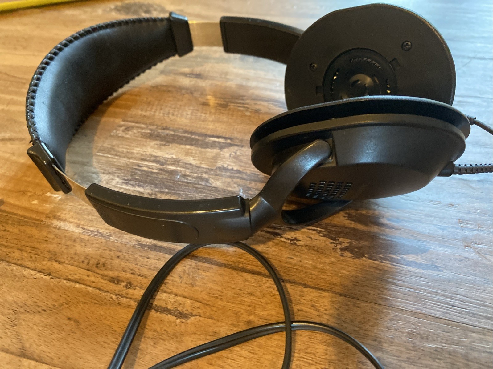 VINTAGE REALISTIC NOVA 67 HEADPHONES No Pads, Wired Music Listening