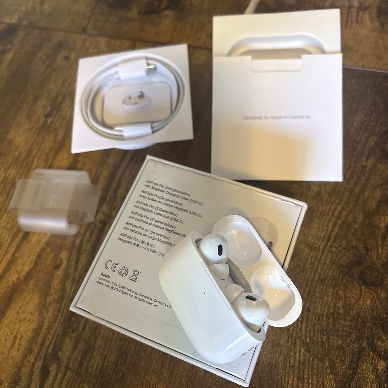 Apple AirPods Pro (2nd Gen) White Bluetooth ANC MagSafe USB-C Charging Case