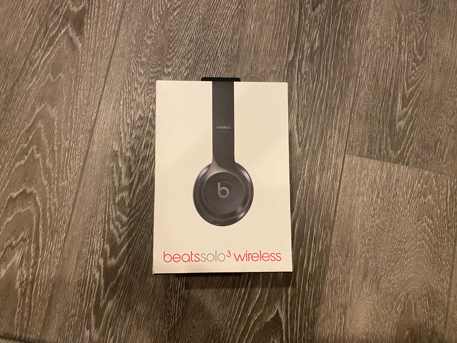 Very slightly used – Beats by Dr. Dre Solo3 Over the Ear Headphone – Gloss Black