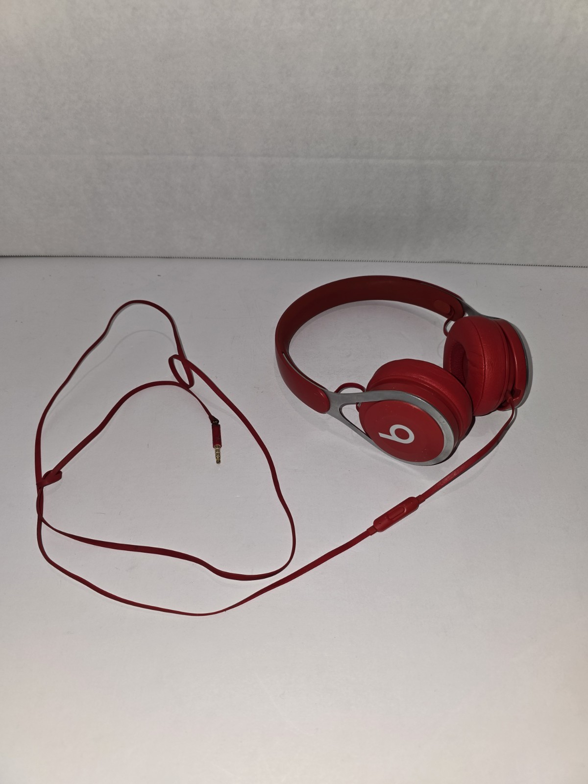 Beats EP Wired On-ear Headphones – Red Tested, Working, But….See Description