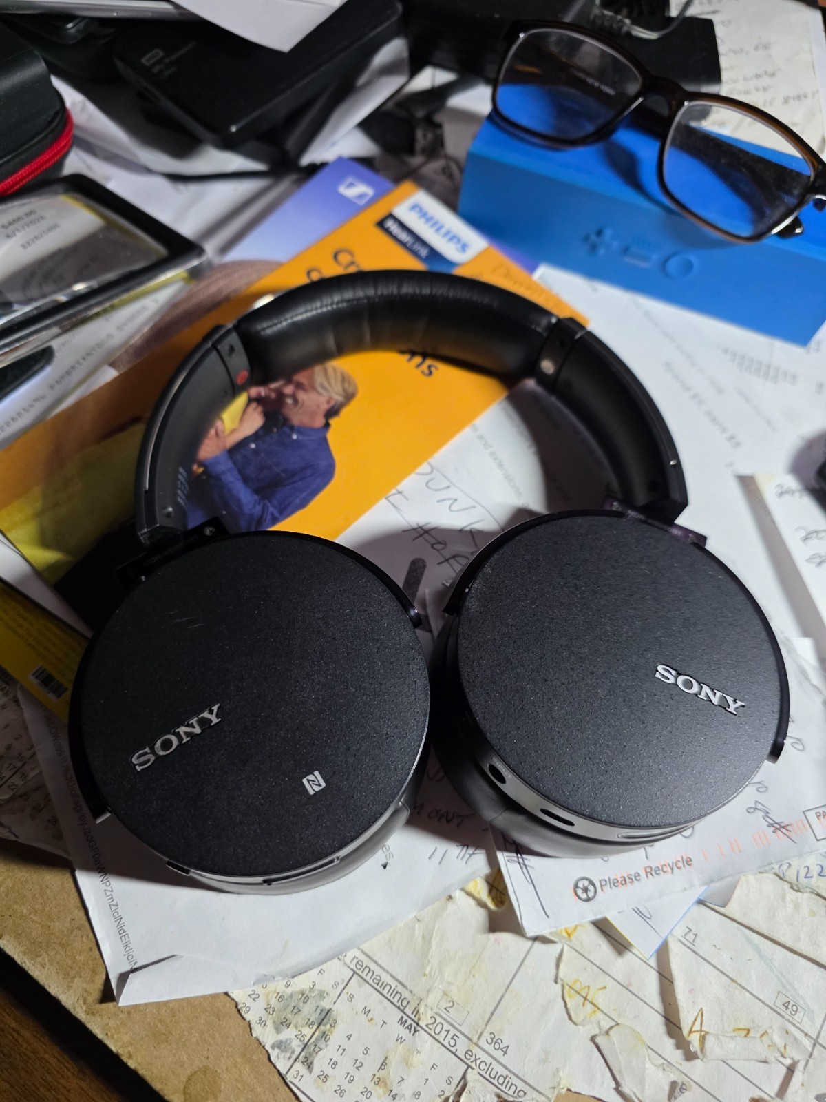 Sony MDR-XB950B1 Extra Bass Wireless Bluetooth Headphones Black/Red Works READ