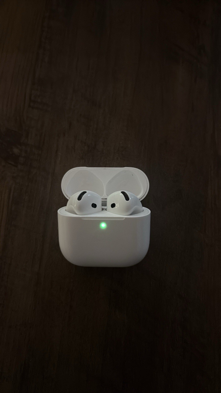 Apple AirPods 4 (ANC) Wireless Bluetooth In-Ear Earbuds White w/ Case