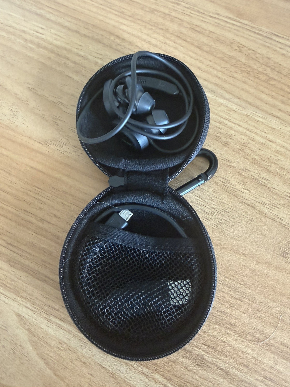 Bose Soundsport In-Ear Wireless Bluetooth Headphones Black – READ Description