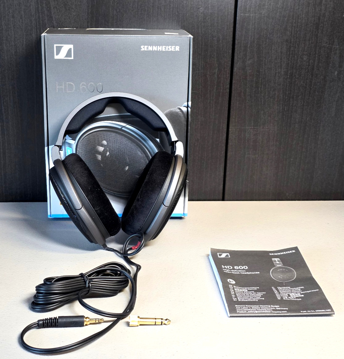 Sennheiser HD 600 Hi-Res Wired Headphones -Over Ear, Open Back, 1/4″ & 3.5mm