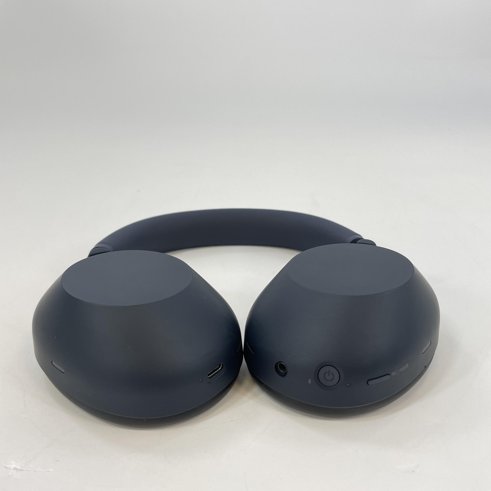 Sony WH-1000XM6 Headphones Midnight Blue w/ Audio Cable/Case/Charger- Excellent