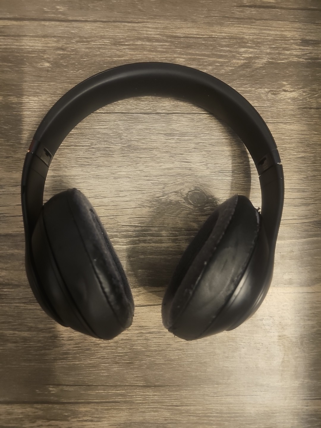Beats by Dr. Dre Studio3 Over the Ear Wireless Headphones – Black