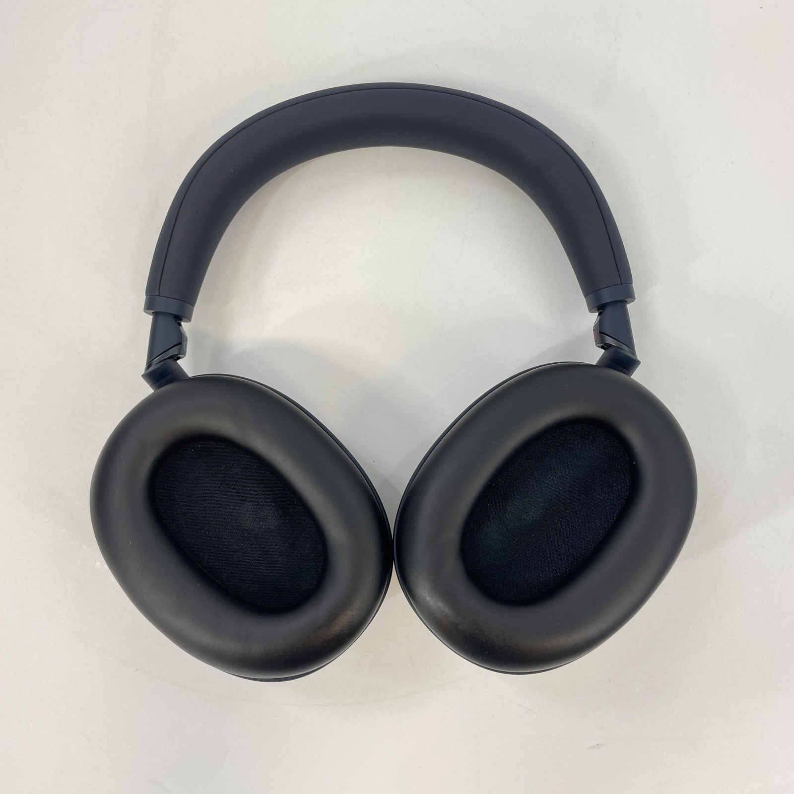 Sony WH-1000XM6 Headphones Midnight Blue w/ Audio Cable/Case/Charger- Excellent