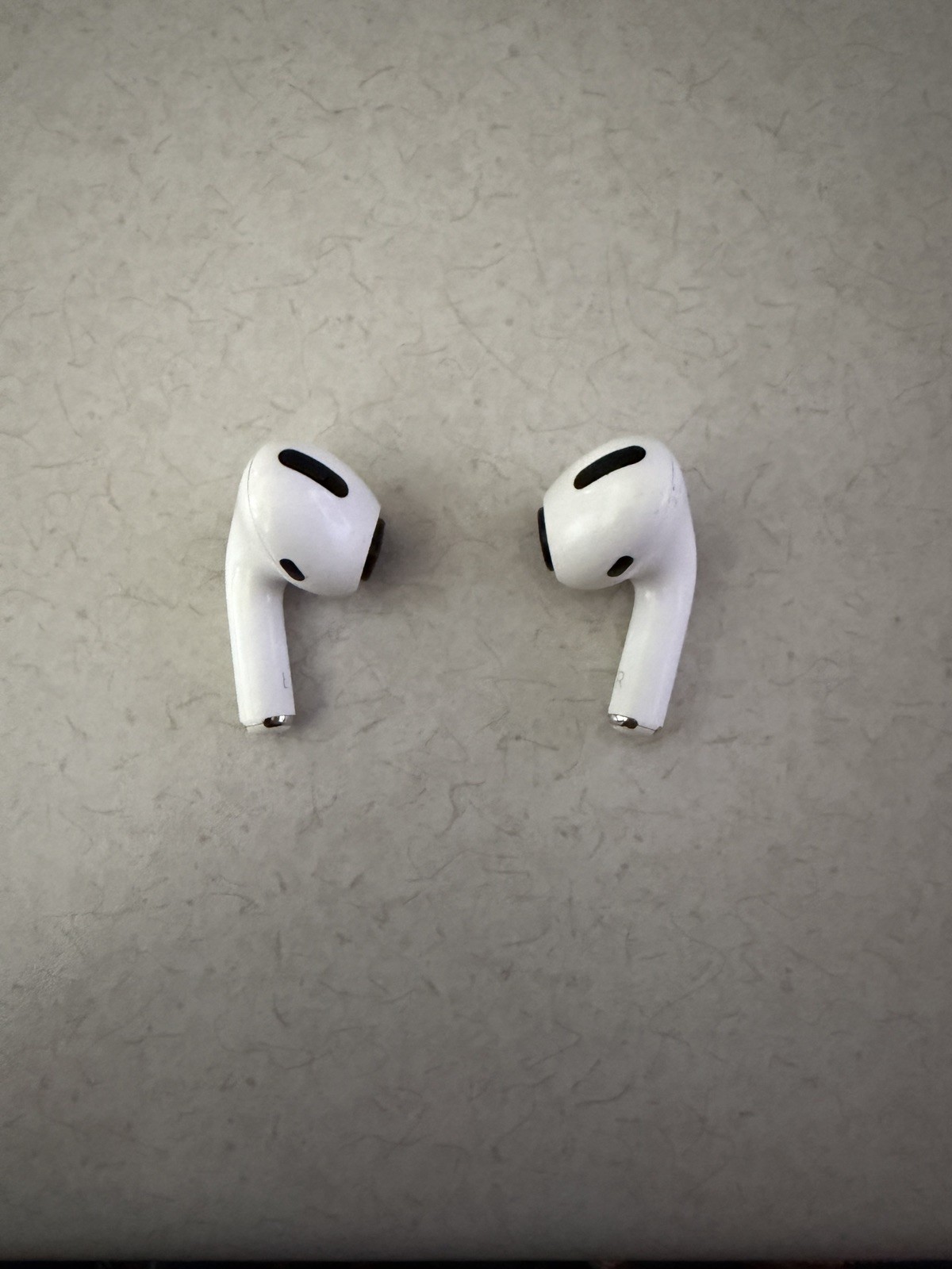 Apple AirPods Pro Bluetooth Wireless Earbuds White A2618