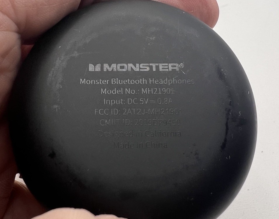 Monster Clarity 102 AirLinks In Ear Wireless Earbuds – Black MH21901