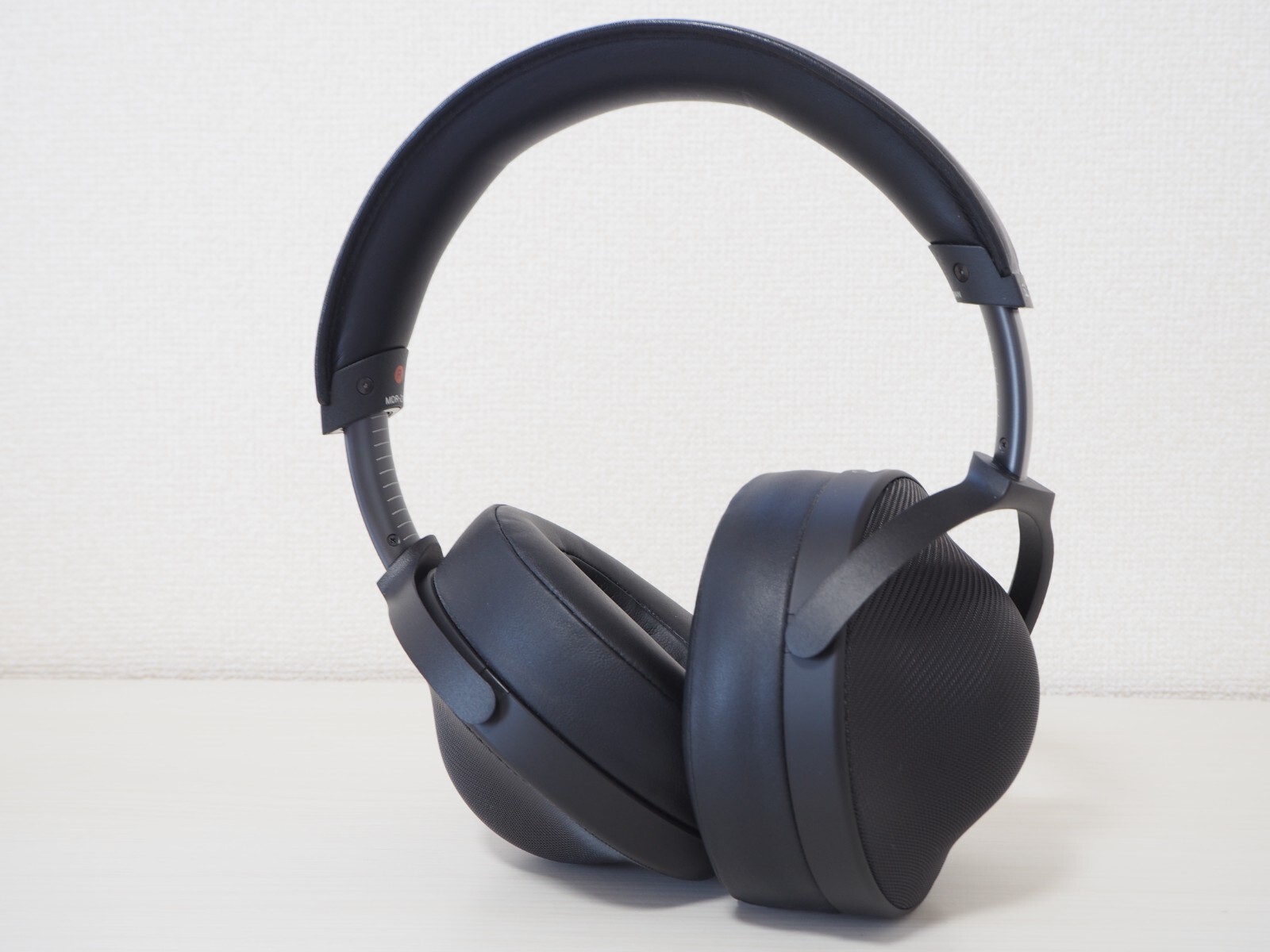 [Excellent] SONY MDR-Z1R Over-ear Stereo Headphones Japan With Cable Tested