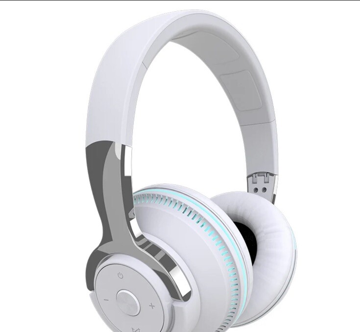 Noise Cancelling Wireless BT Headphones LED lights