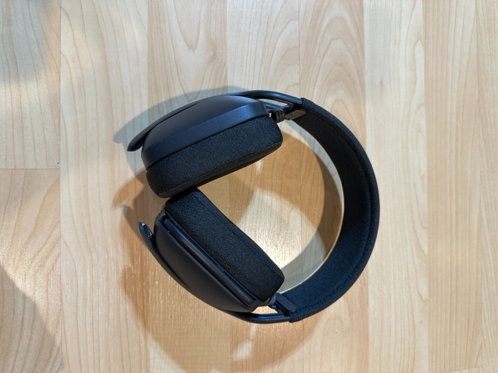Logitech Zone Vibe 100 Lightweight Wireless Over Ear Headphones Mac/PC Graphite