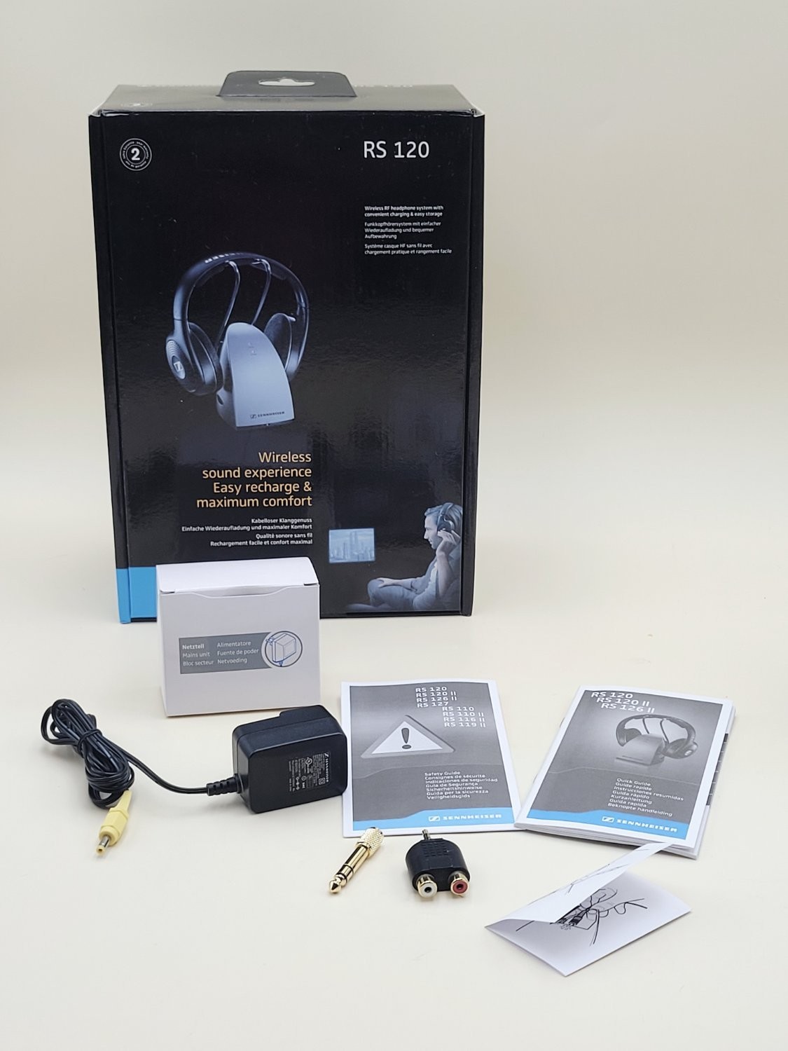 Sennheiser RS 120 Ear-Pad (On the Ear) Charging Cradle Transmitter Black