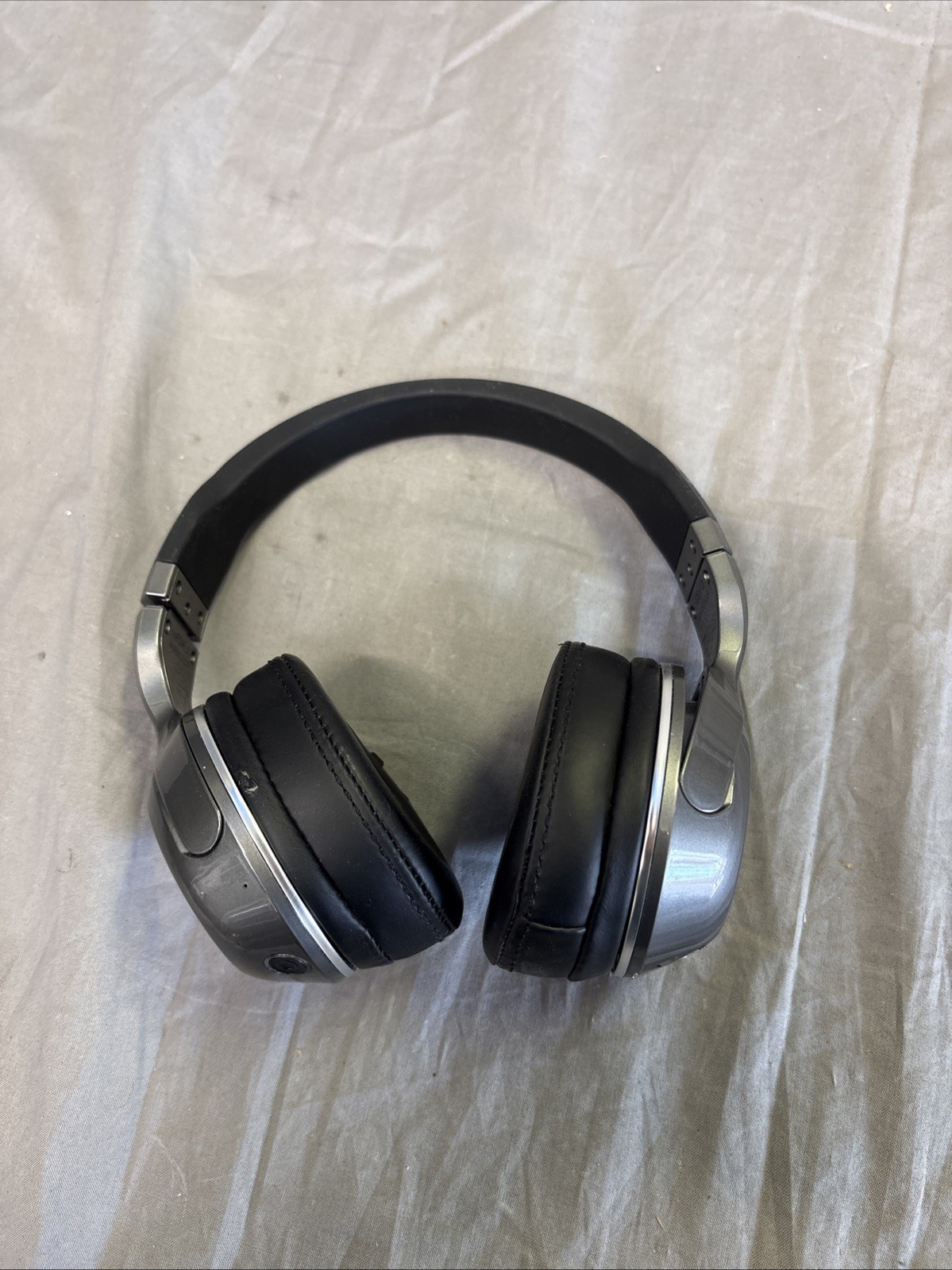 SKULLCANDY HESH 2 WIRELESS (P08034927) Works Great